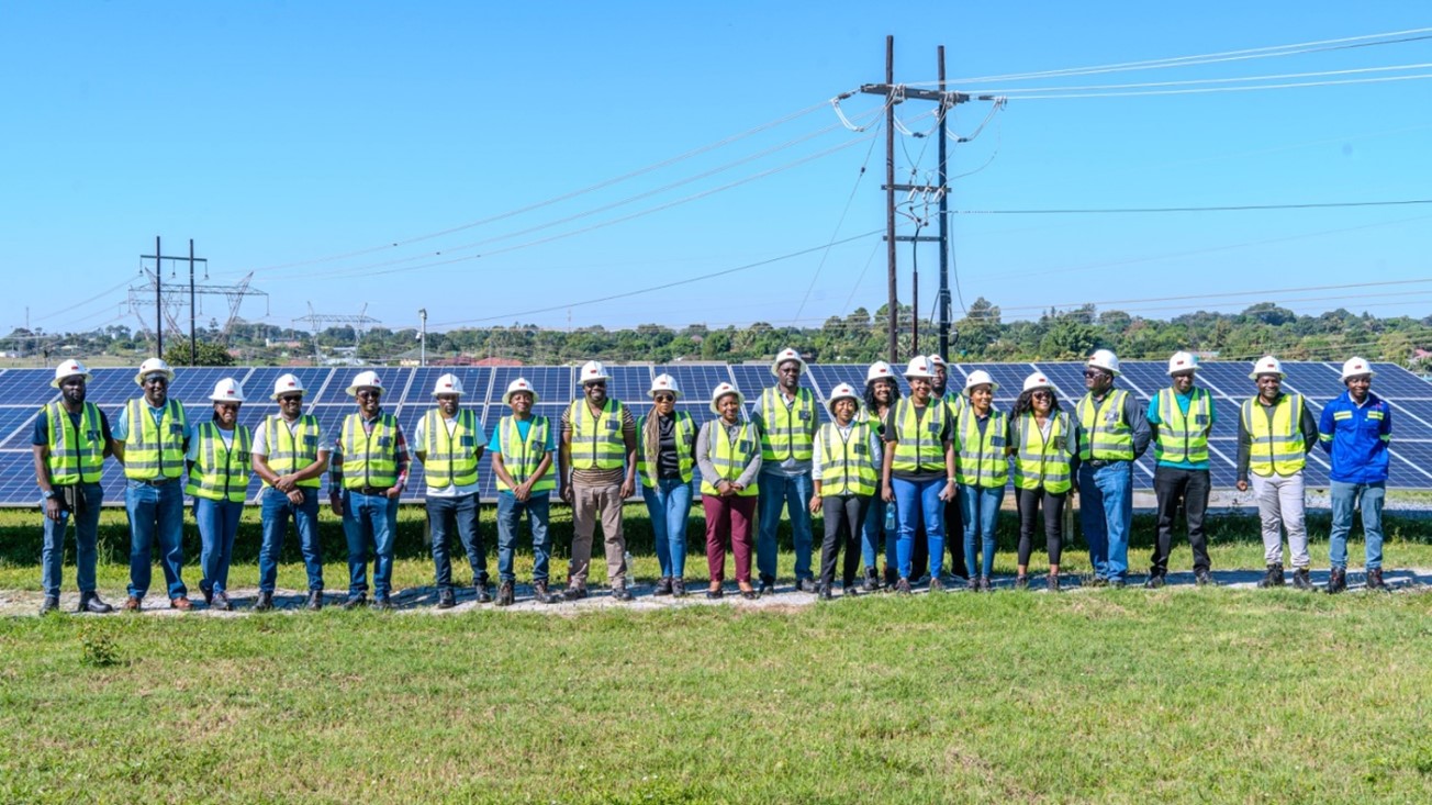 UNDP BIOFIN, the Green Finance Mainstreaming Working Group and Fund Managers – Green Bond Case Study Visit at CEC Renewables Photo credit – UNDP Zambia